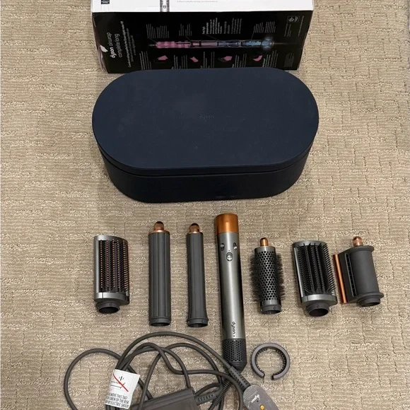 Dyson Men’s Multi-Attachment Styler in Gray and Rose Gold - Picture 6 of 13